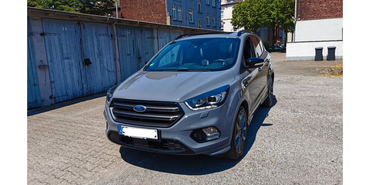 Ford Kuga 72.000 km 18.980 &euro; Gelsenkirchen 45879