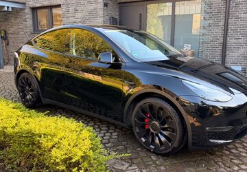 Tesla Model Y 58.800 km 37.500 &euro; Recklinghausen 45657