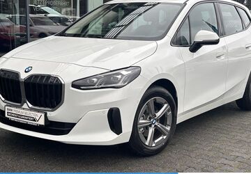 BMW 220 Active Tourer 8.610 km 28.570 &euro; Mülheim 45472
