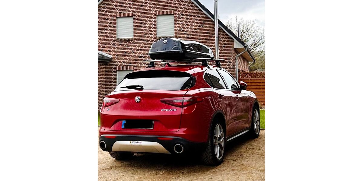 Alfa Romeo Stelvio 107.500 km 21.500 &euro; Bottrop 46242