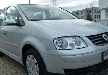 VW Touran 216.860 km 3.099 &euro; Oberhausen 46047