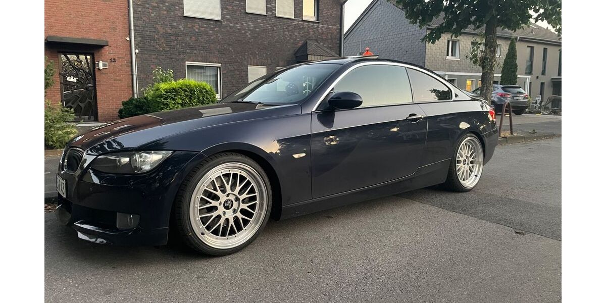 BMW 330 168.000 km 16.000 &euro; Essen 45136