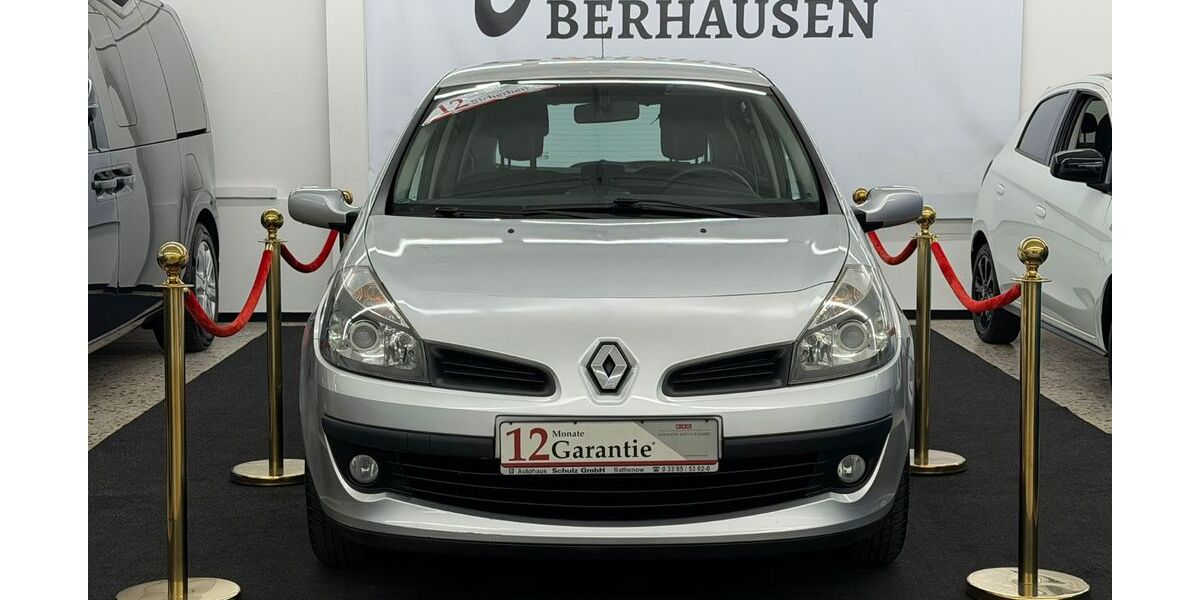 Renault Clio 85.500 km 5.499 &euro; Oberhausen 46049