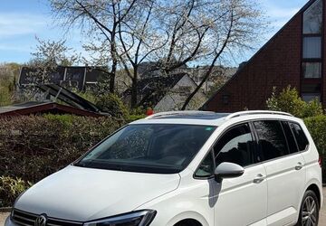 VW Touran 100.000 km 16.700 &euro; Essen 45239