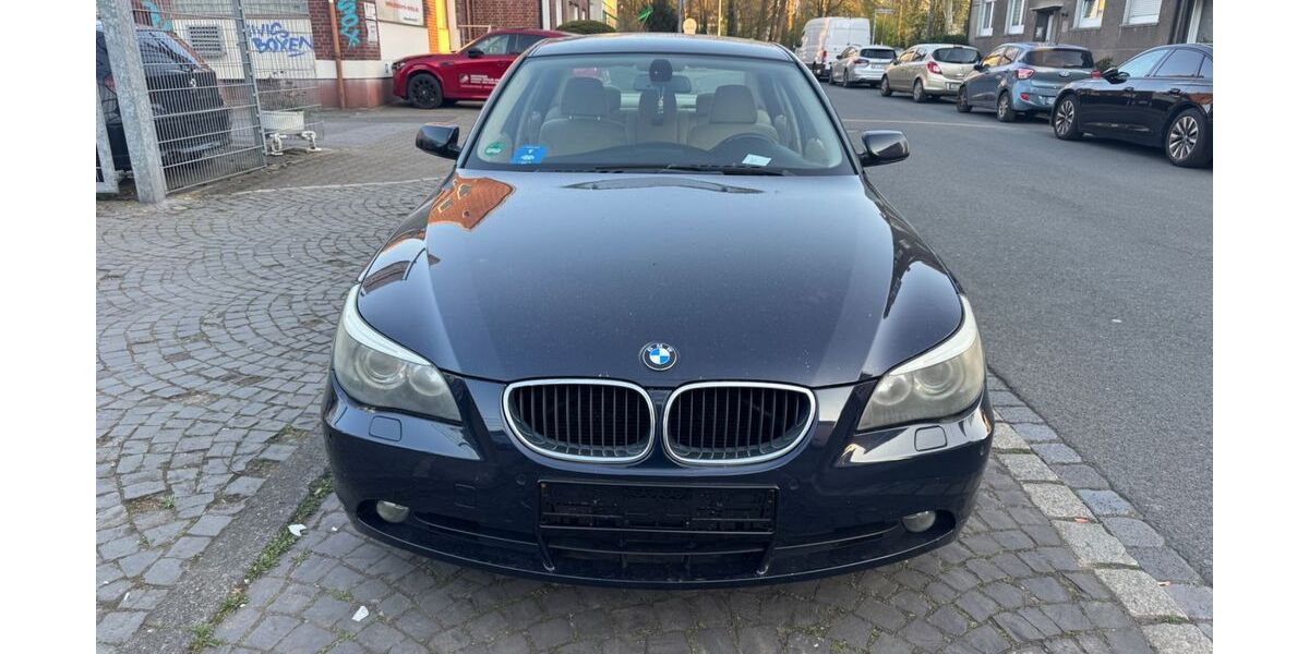 BMW 520 221.000 km 4.999 &euro; Gelsenkirchen 45879