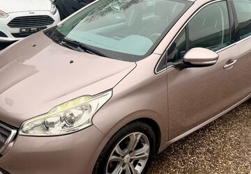 Peugeot 208 130.005 km 5.699 &euro; Gelsenkirchen 45888
