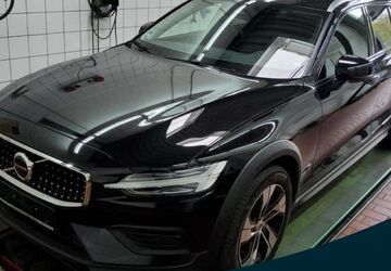Volvo V60 Cross Country 37.667 km 32.850 &euro; Essen-Kray 45309
