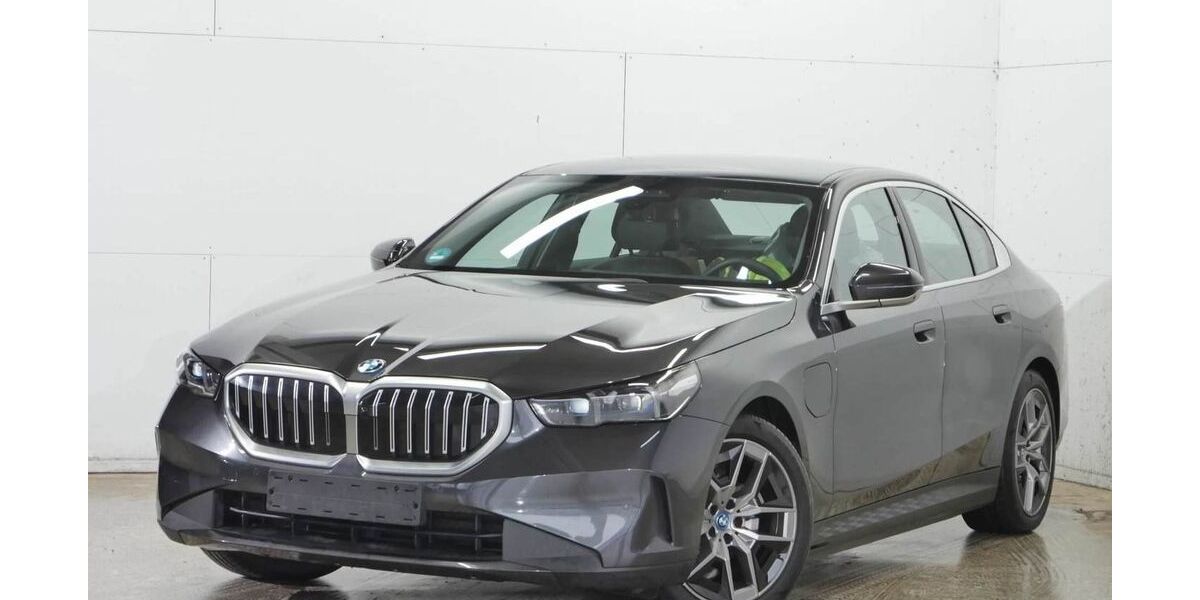 BMW 530 23.415 km 51.440 &euro; Bochum 44809