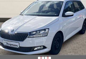 Skoda Fabia 52.405 km 14.590 &euro; Dorsten 46282