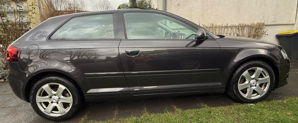 Audi A3 92.800 km 6.950 &euro; Mülheim an der Ruht 45473