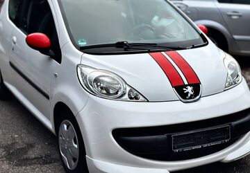 Peugeot 107 151.000 km 2.490 &euro; Essen 45145