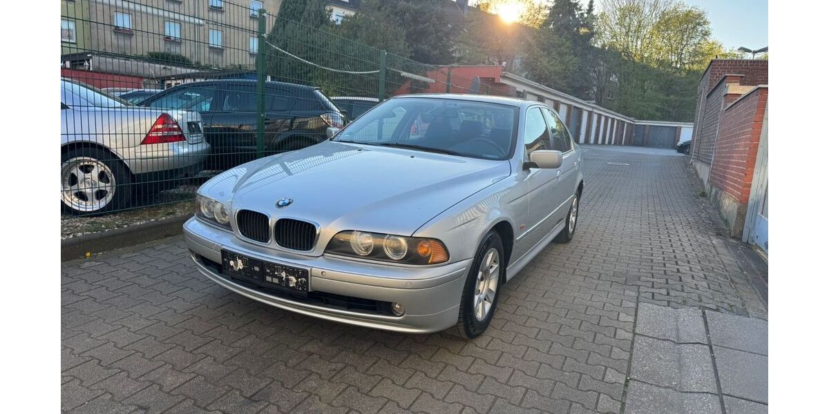 BMW 520 158.000 km 5.000 &euro; Essen 45143