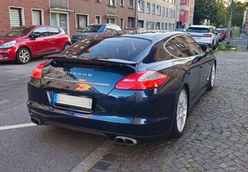 Porsche Panamera 139.700 km 31.900 &euro; Duisburg 47057