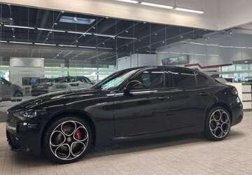 Alfa Romeo Giulia 14.010 km 36.880 &euro; Oberhausen 46049