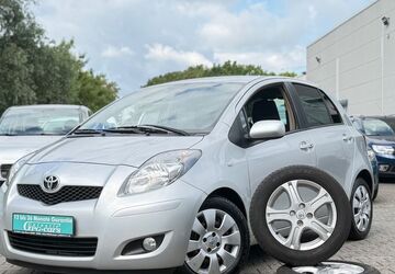 Toyota Yaris 70.873 km 5.990 &euro; Rheinberg 47495