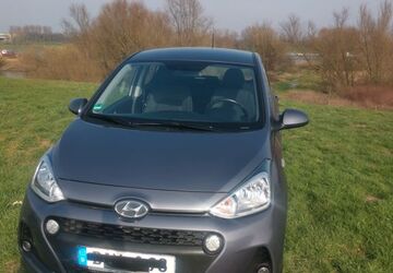 Hyundai i10 24.954 km 8.300 &euro; Duisburg 47228