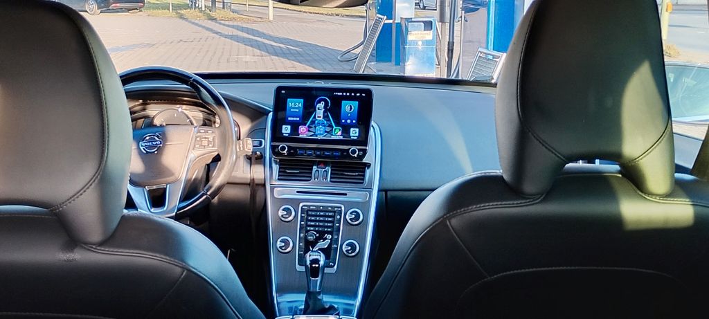 Volvo XC60 206.000 km 13.980 &euro; Duisburg 47136