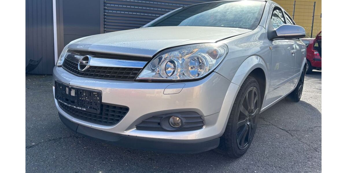 Opel Astra 170.735 km 1.999 &euro; Mülheim 45472
