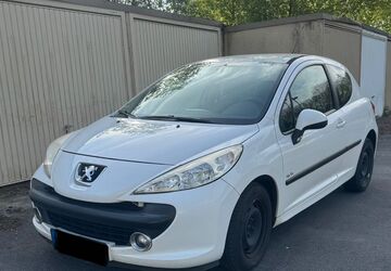 Peugeot 207 155.192 km 1.550 &euro; Essen 45329