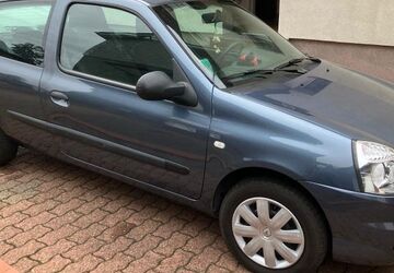 Renault Clio 27.730 km 4.500 &euro; Oberhausen 46147