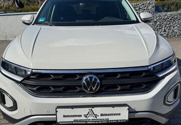 VW T-Roc 143.010 km 19.699 &euro; Mülheim / Ruhr 45473