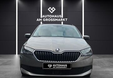 Skoda Fabia 93.400 km 11.890 &euro; Duisburg 47059