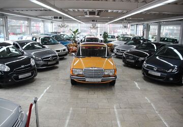 Mercedes-Benz 240 135.000 km 9.850 &euro; Essen 45356