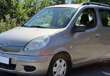 Toyota Yaris 166.000 km 4.499 &euro; Dülmen 48249