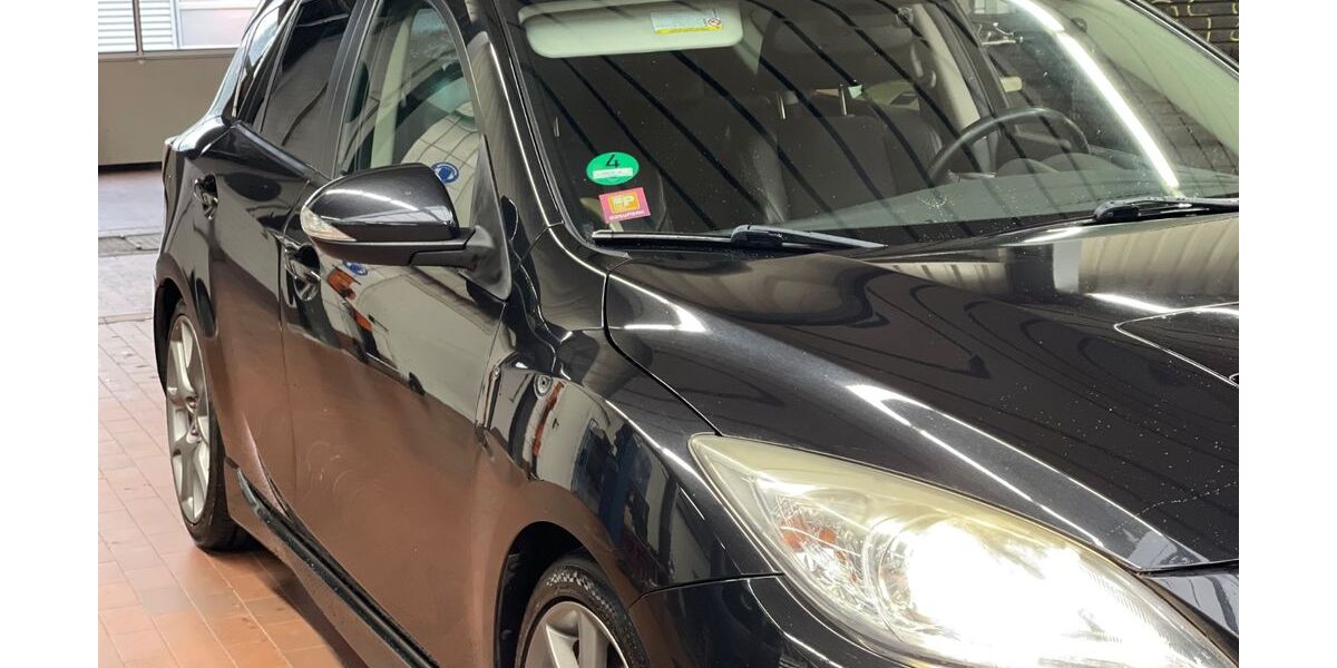 Mazda 3 157.000 km 9.900 &euro; Dinslaken 46535