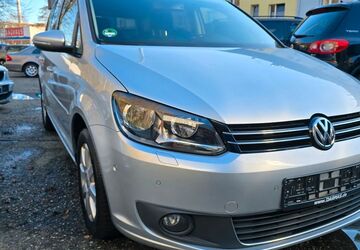 VW Touran 171.000 km 9.900 &euro; Essen 45144