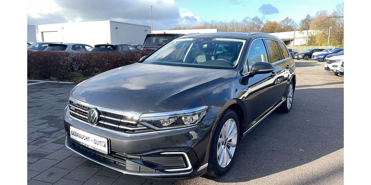 VW Passat Variant 77.025 km 24.990 &euro; Duisburg 47178