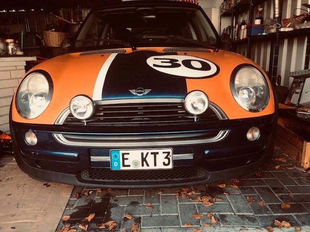 Mini ONE 141.400 km 2.350 &euro; Essen 45359