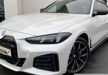 BMW i4 24.448 km 53.930 &euro; Essen 45134