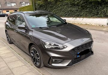 Ford Focus 90.000 km 14.999 &euro; Essen 45149