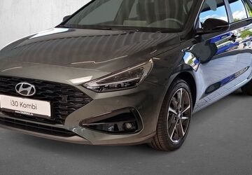 Hyundai i30 28.473 km 21.490 &euro; Castrop-Rauxel 44575