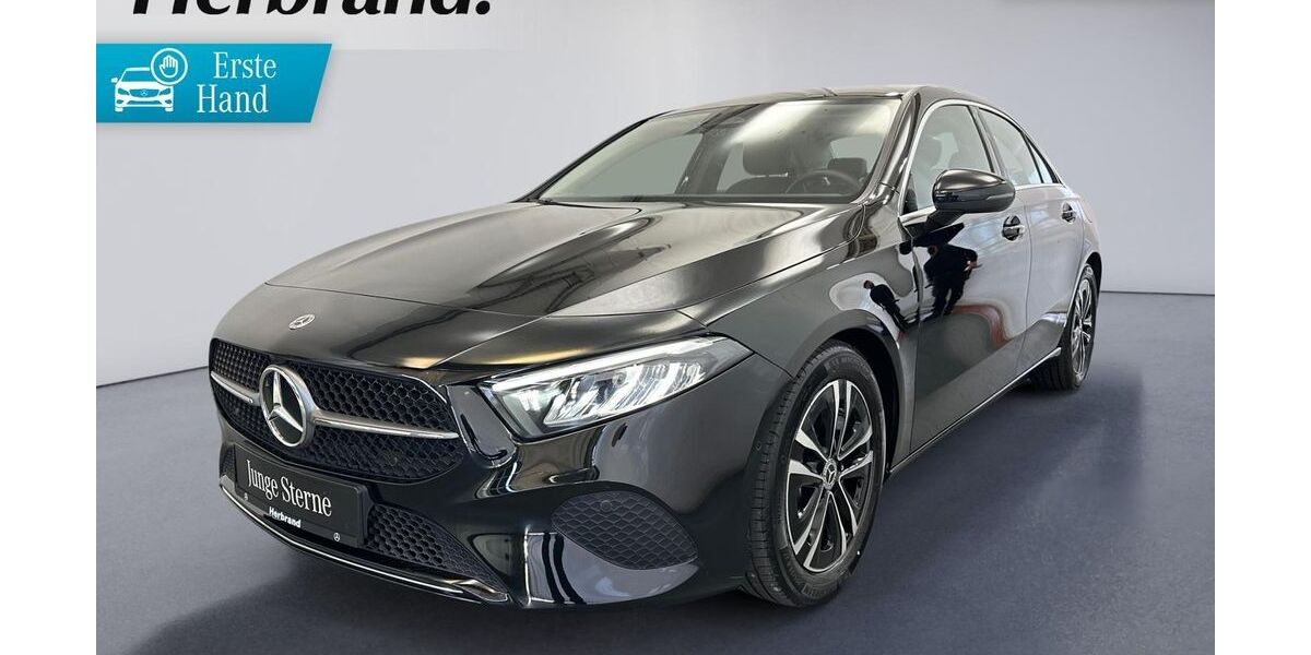 Mercedes-Benz A 180 14.572 km 28.990 &euro; Rhede 46414