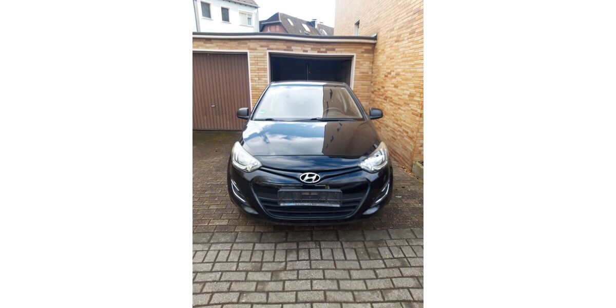 Hyundai i20 129.500 km 2.950 &euro; Essen 45326