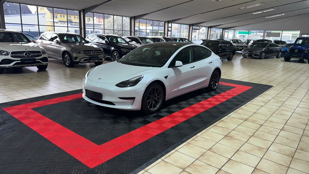 Tesla Model 3 33.197 km 27.500 &euro; Oberhausen 46047