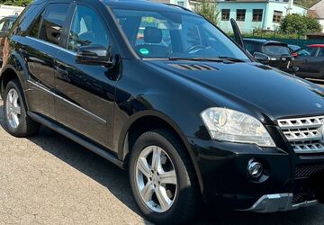 Mercedes-Benz ML 350 250.000 km 11.111 &euro; Mülheim an der Ruhr 45476