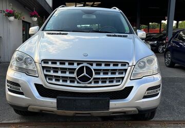 Mercedes-Benz ML 350 405.000 km 5.700 &euro; Essen 45356