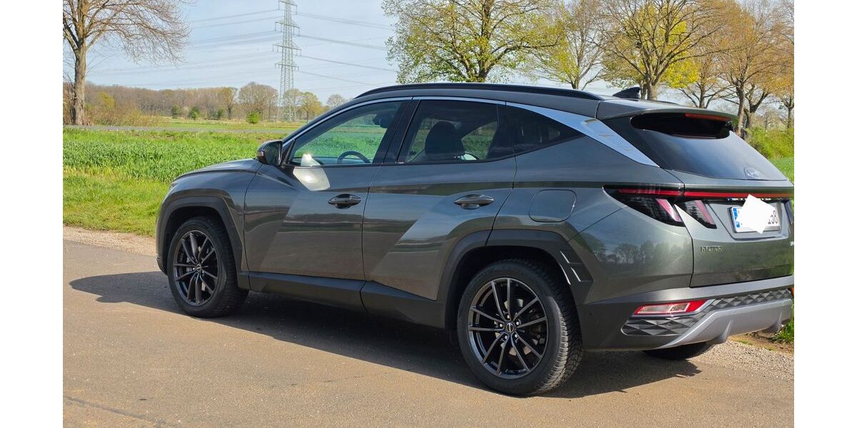 Hyundai TUCSON 95.000 km 24.600 &euro; Wesel 46485
