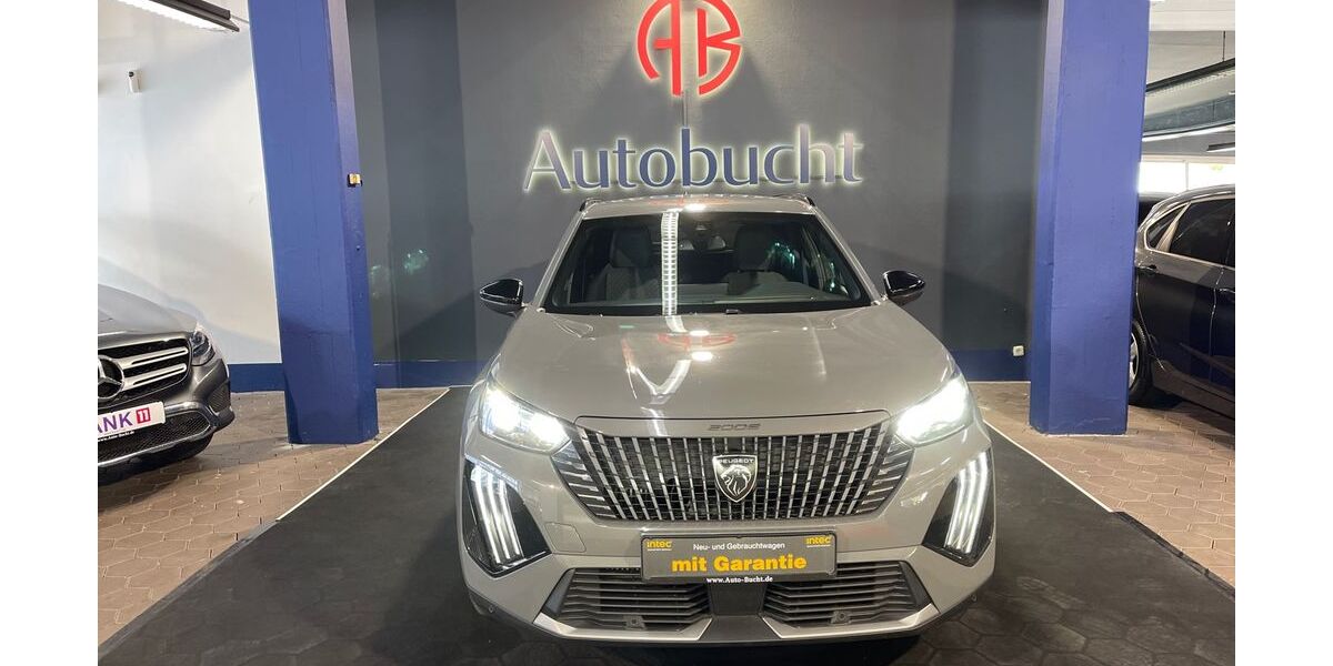 Peugeot 2008 12.900 km 21.999 &euro; Oberhausen 46045