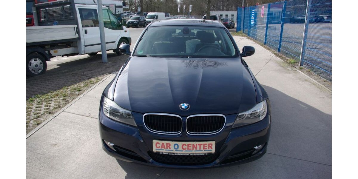 BMW 318 99.600 km 6.880 &euro; Bottrop 46242