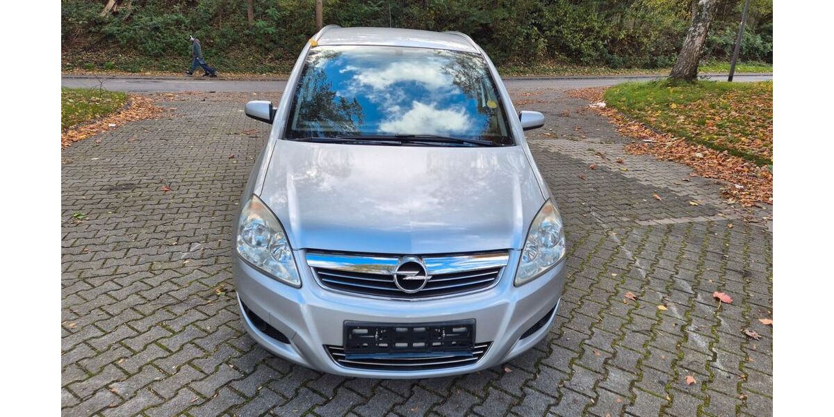 Opel Zafira 156.000 km 3.999 &euro; Essen 45356