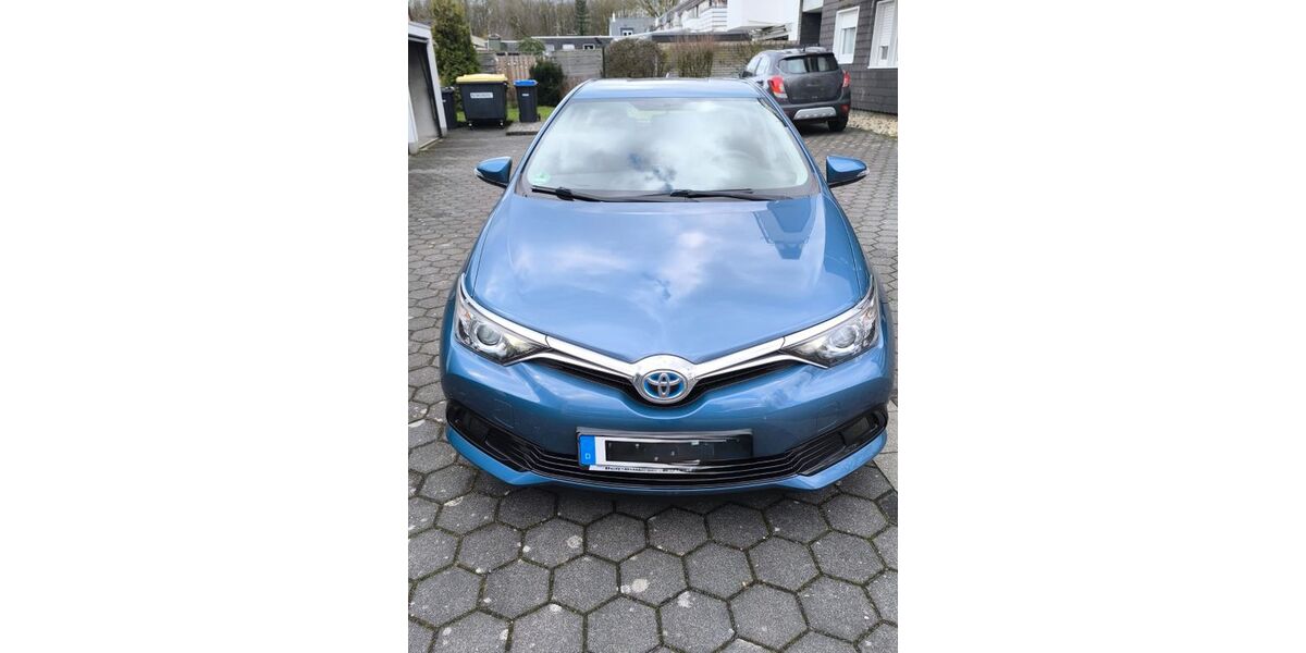 Toyota Auris 124.000 km 12.850 &euro; Rhede 46414