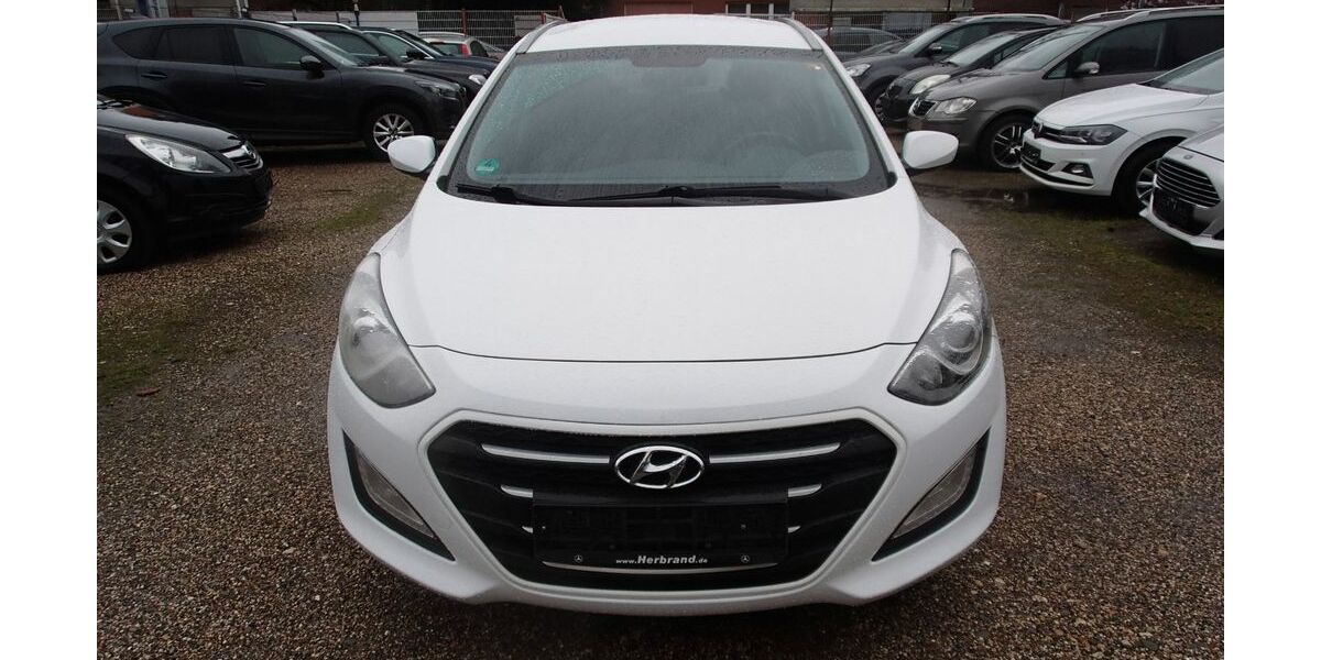 Hyundai i30 212.000 km 3.999 &euro; Oberhausen 46149