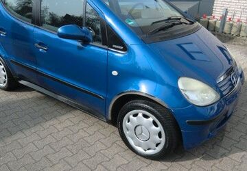 Mercedes-Benz A 160 145.819 km 1.350 &euro; Essen 45326