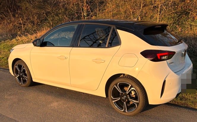 Opel Corsa 64.000 km 13.500 &euro; Duisburg 47178