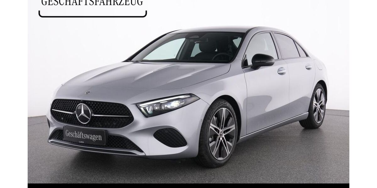 Mercedes-Benz A 180 4.985 km 33.885 &euro; Essen 45309
