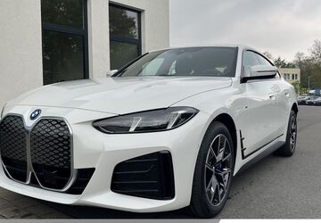 BMW i4 11.999 km 51.490 &euro; Essen 45134